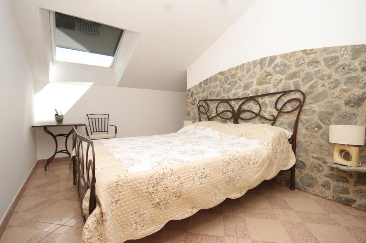 Seaside Secluded Apartments Cove Karkavac - Scedro, Hvar - 8801 Jelsa  Bagian luar foto